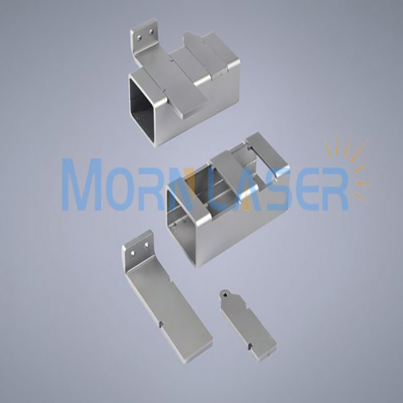 MORNファイバーレーザーメタルカッターをドイツのバイヤーのフィットネス機器製造事業にアップグレード