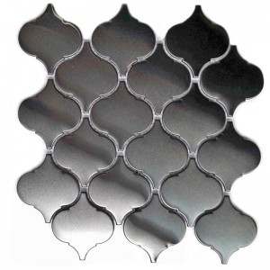 キッチンのバックスラッシュのための新しいデザインの壁のタイルステンレス鋼のランタンの形状のモザイクタイル