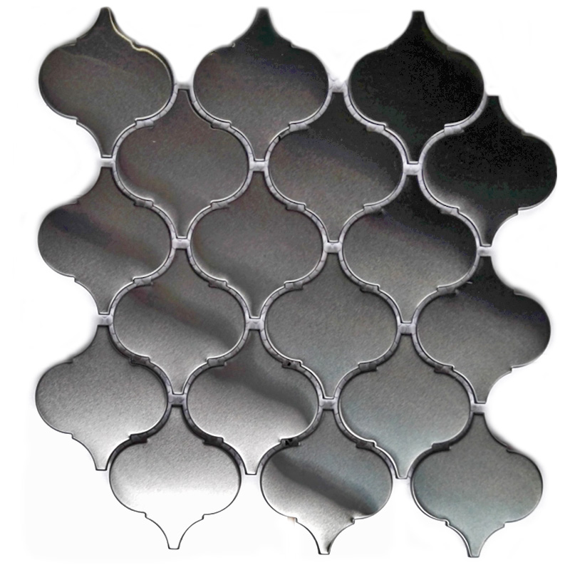 キッチンのバックスラッシュのための新しいデザインの壁のタイルステンレス鋼のランタンの形状のモザイクタイル