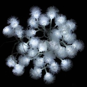 LEDの雪のポンポンのひもはクリスマス/休日/結婚式/党のための色ロープライト装飾をつけます