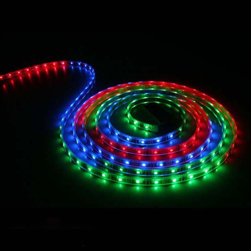 LEDの滑走路端燈RGBのクリスマス/休日の装飾のための多彩なストリップのひもライト