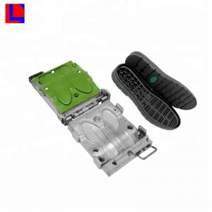 インソールを作るゴム射出成形金型圧縮成形金型