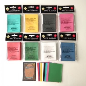 スタンダードMTGサイズカラーマットゲーミングカードスリーブ66x91mm