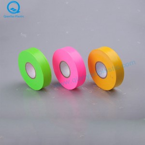 25mm x 100m PVCソリッドスタンダードエンボスフラッグテープ