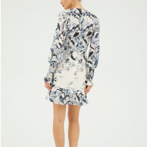 2022年のバニラ長袖ミニプリントドレス