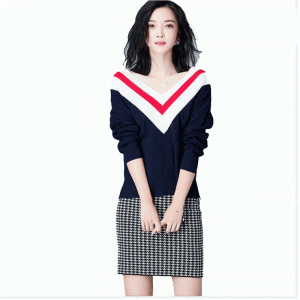 カスタマイズされた100％メリノウールスラッシュネックニットプルオーバーセーター