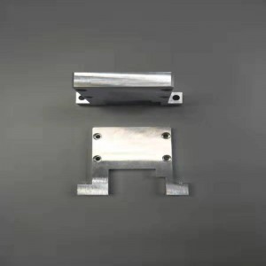 旋削部品、フライス加工部品。溶接部品