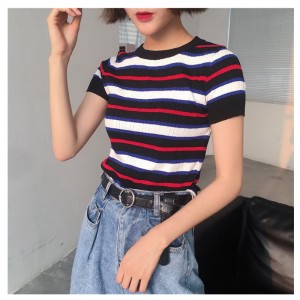夏の薄いムチフルストライプレディース半袖プルオーバーセーター