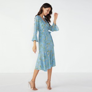 スカイブルーファンシーディナーチュチュアフリカデザインの冬のドレス