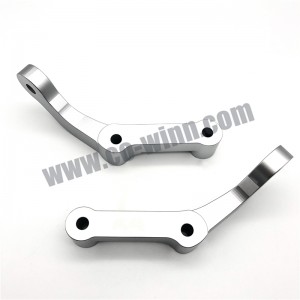 販売の部品の後でカスタマイズされた鍛造材/ CNCの機械化アルミニウムラリー車のステアリング・アームの自動車部品の予備品
