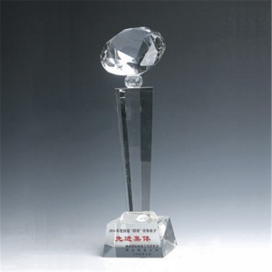 ダイヤモンドクリスタルトロフィー