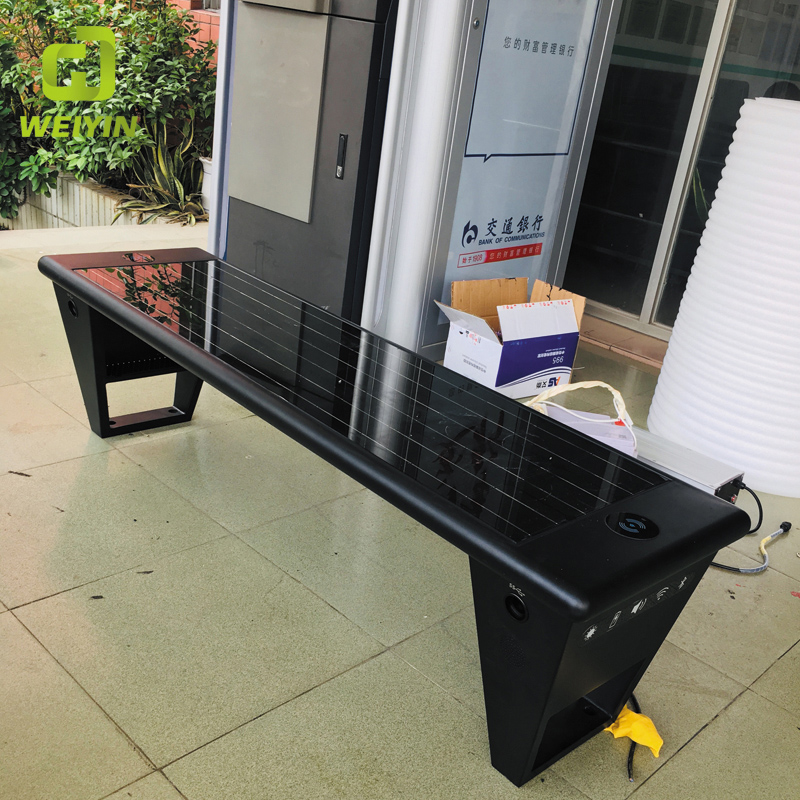 携帯電話充満のためのスマートな太陽動力を与えられた屋外の通りの家具のベンチ