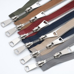 ジーンズやジャケットのためのカスタマイズされた長さの金属ジッパーナイロンジッパーファスナー1
