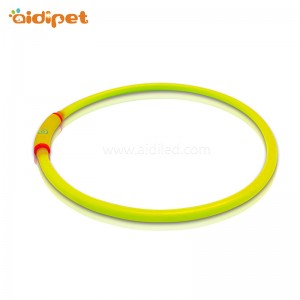 犬の点滅の導かれたつばの柔らかいTPR材料USBの再充電可能な極度の明るい導かれた犬のつばは子犬に合うために別のサイズに切られました