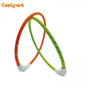 新しいペット用品クリスマスLed犬用首輪反射シルク付き防水ペット用首輪Ledライトアップ使用犬用ギフト