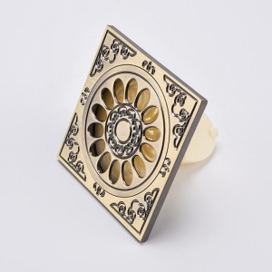 真鍮のポリ塩化ビニールの床の装飾的なシャワーの下水管はフィルターを覆います