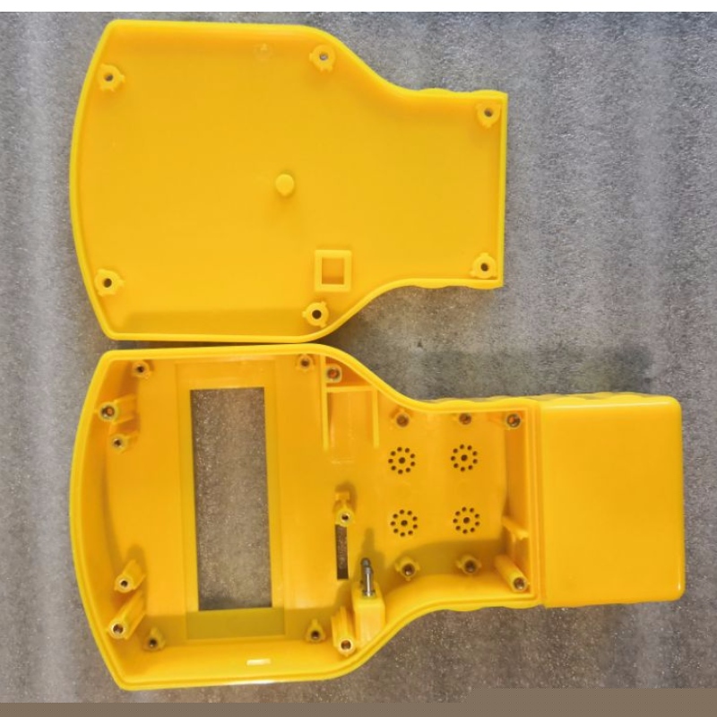 プラスチックハウジング