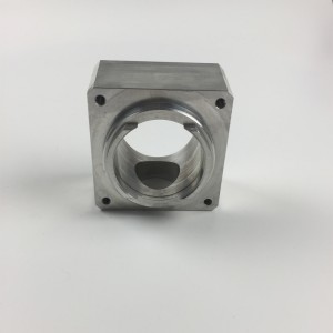 機器の精密部品