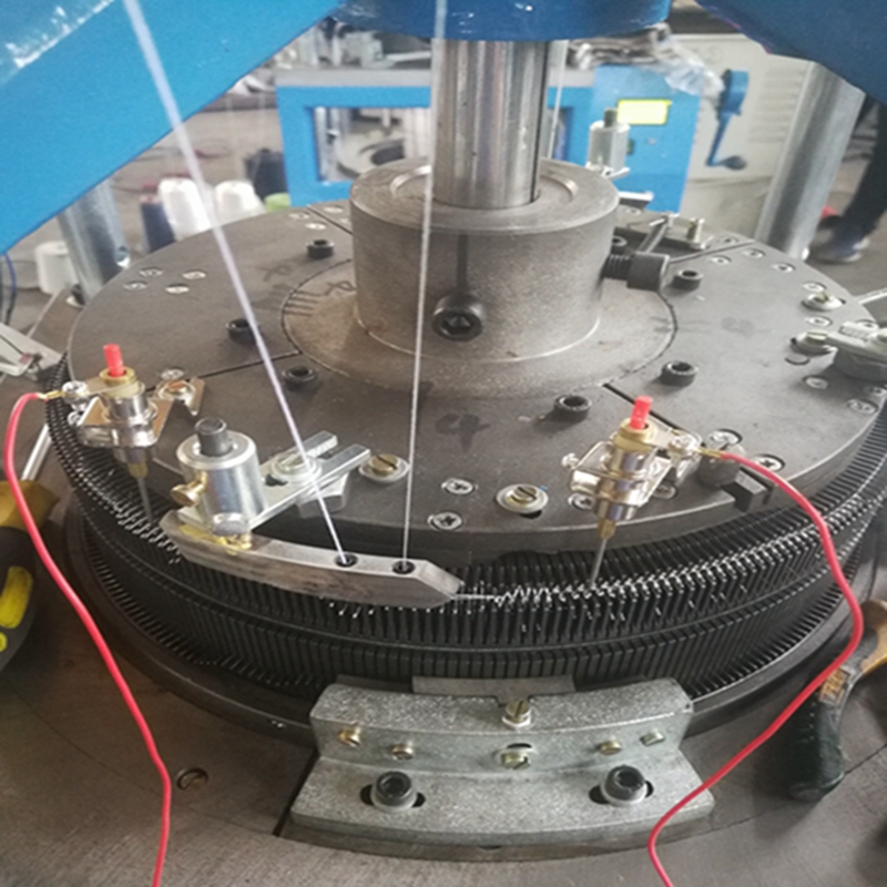自動コットンバスケットボールニーキャップ編機