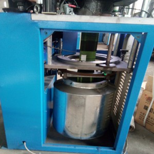 ブレーサーの熱い販売の綿膝キャップ編機価格