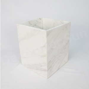 エレガントで優雅な白い大理石のバスルームアクセサリーセット