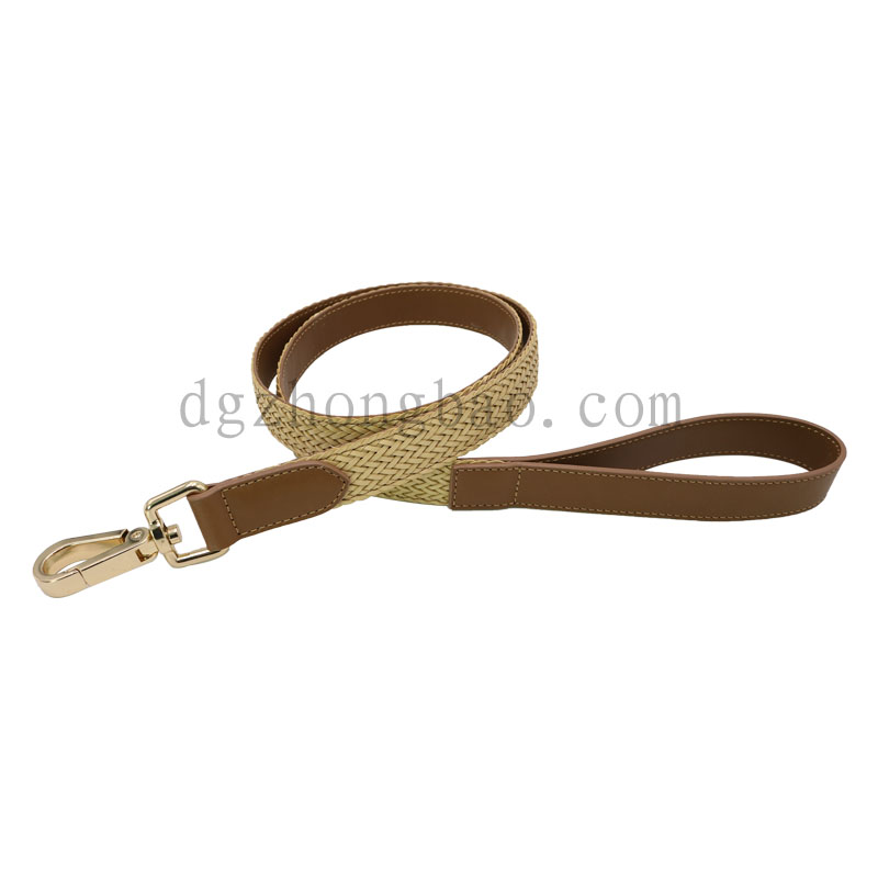 犬用の本革ペットリーシュ付きの茶色の編組ロープ