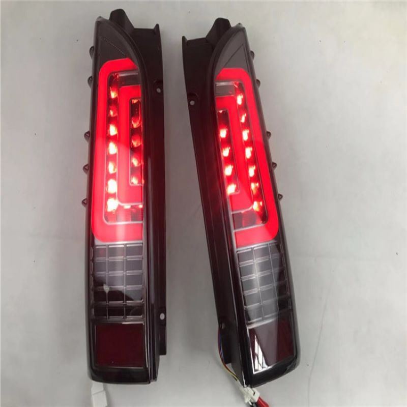 トヨタハイエース2006～2018のためのTaillight、トヨタハイエース2006～2018のためのブレーキランプ