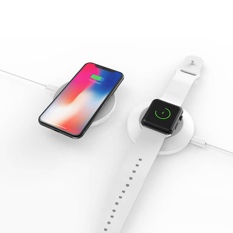 iPhoneとiWatchの両方のパーティーワイヤレス充電