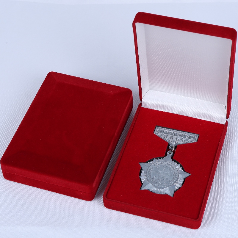 コイン、ネックレス、メダル用のD-15カスタム卸売黒と赤のベルベットボックス