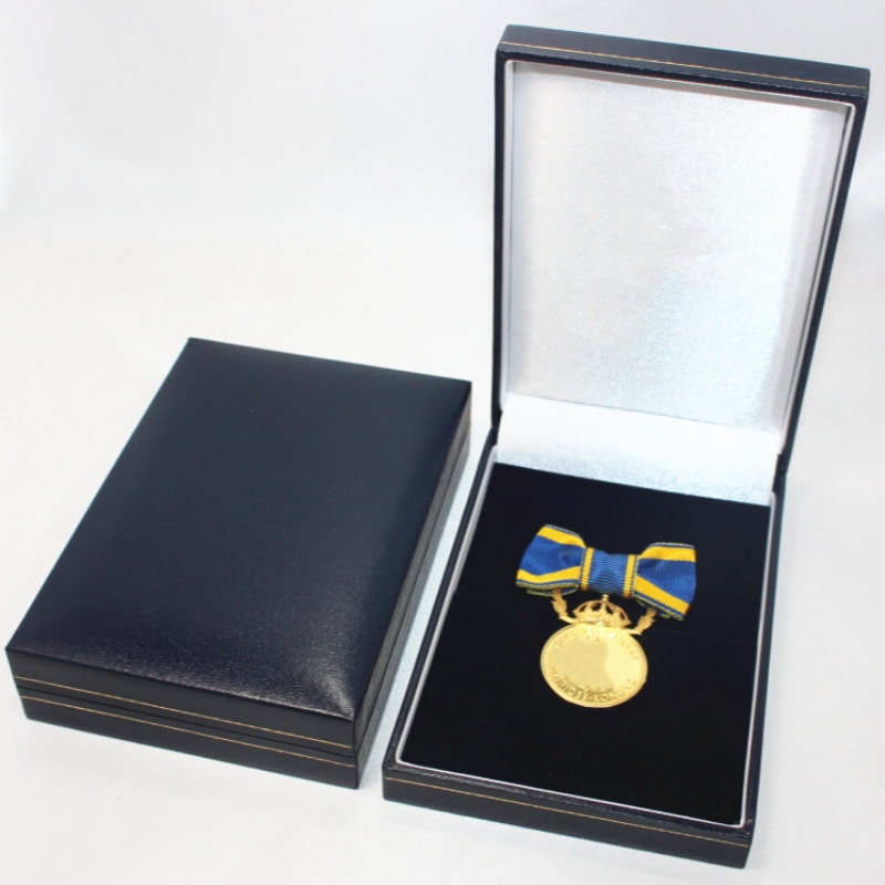 アイテムV-14長方形のレザーレットペーパーボックス（88 * 128 * 30 mmメダル、コイン、バッジなど）mm。 88 * 128 * 30、重量約120g