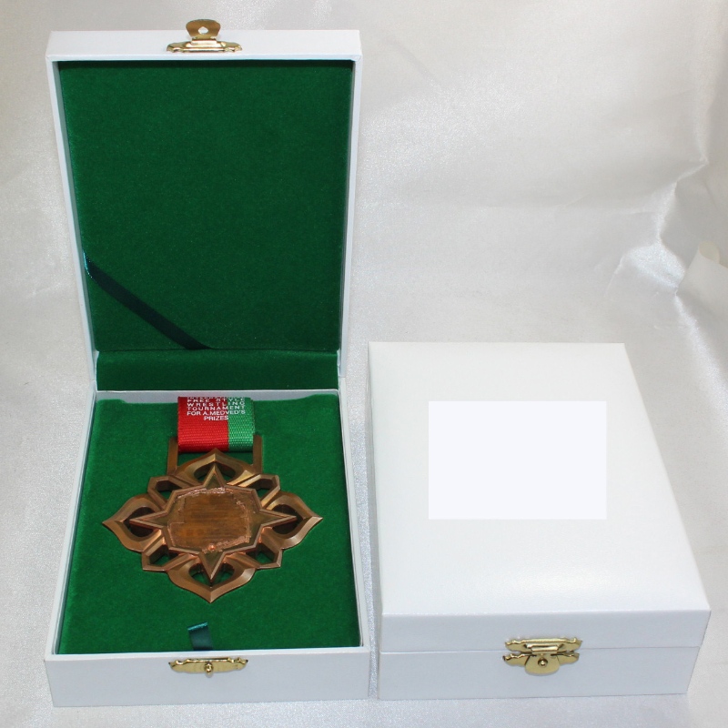 90×120 mmのメダル、コインとバッジなどのアイテムV - 15 L長方形PU革ボックス。110 * 157 * 40、重さ約185 g