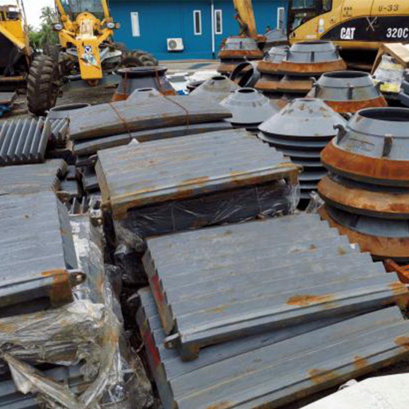 20190114日本の中山RC4228 SK3624、NSC200、NCC40H、NCCH42H、NCC45H、カンボジアへのSR120Cクラッシャーパーツ