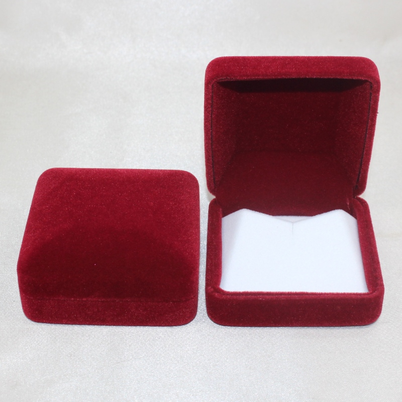 アイテムT-02メダルボックス、25〜45 mmのコイン、バッジ＆小メダルなどのフランネルまたはPUレザーで覆われています。mm.65* 65 * 35mm、重量約62g