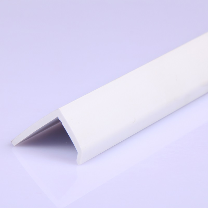 高品質で低価格のカスタムL字型保護PVCプラスチックトリムプロファイル