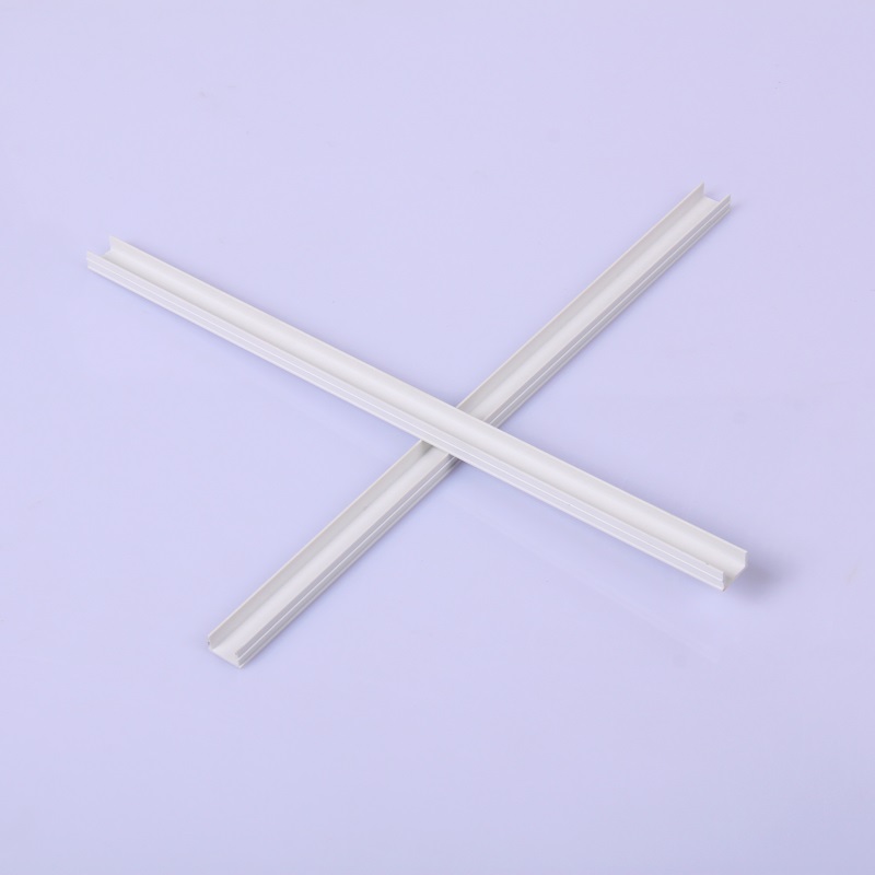 ポリ塩化ビニールのプラスチックスライディングトラックストリップの窓の引出しの部品のための低価格のU字型ポリ塩化ビニールチャネル