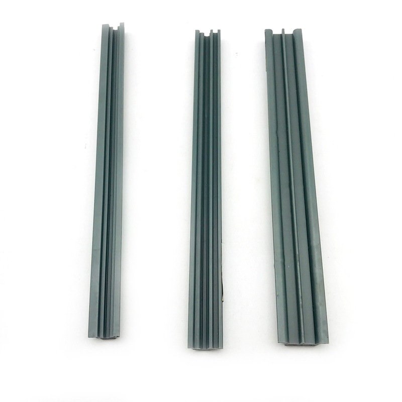 ショーケースドアトラック用プラスチックストリップ