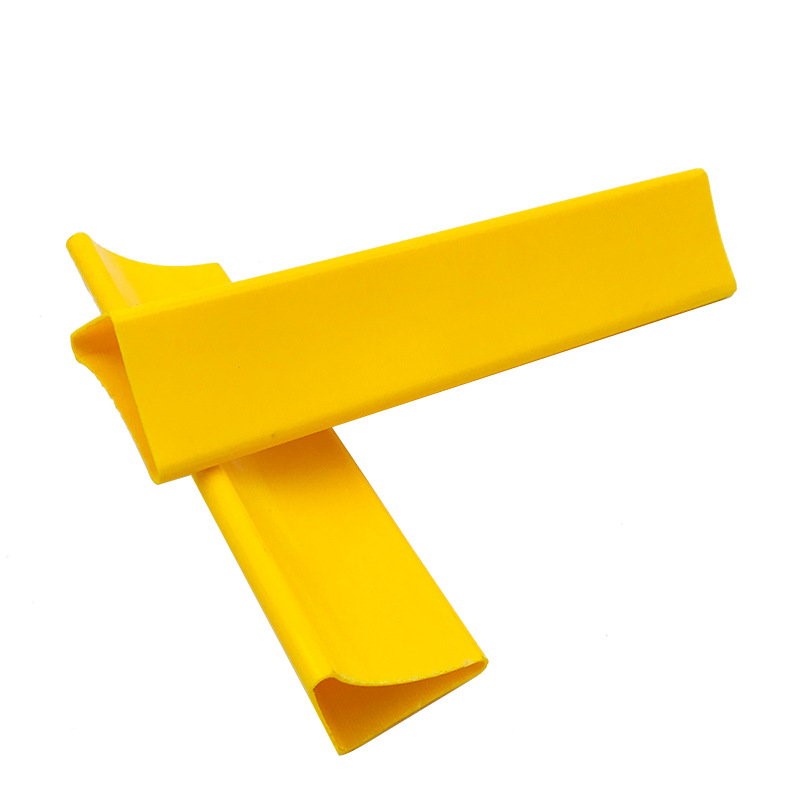 堅い突き出されたポリ塩化ビニールのプラスチックストリップの管の層サポートはキャビネットの引出しの支持のためのポリ塩化ビニールの三角形のプロフィールを除去します