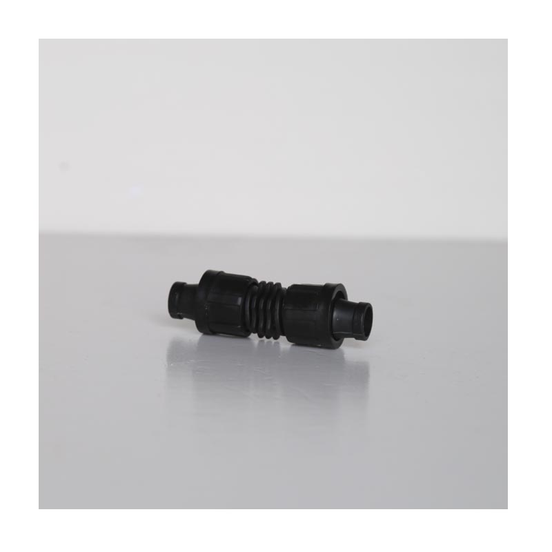 ドリップテープ/パイプ用ロック接続