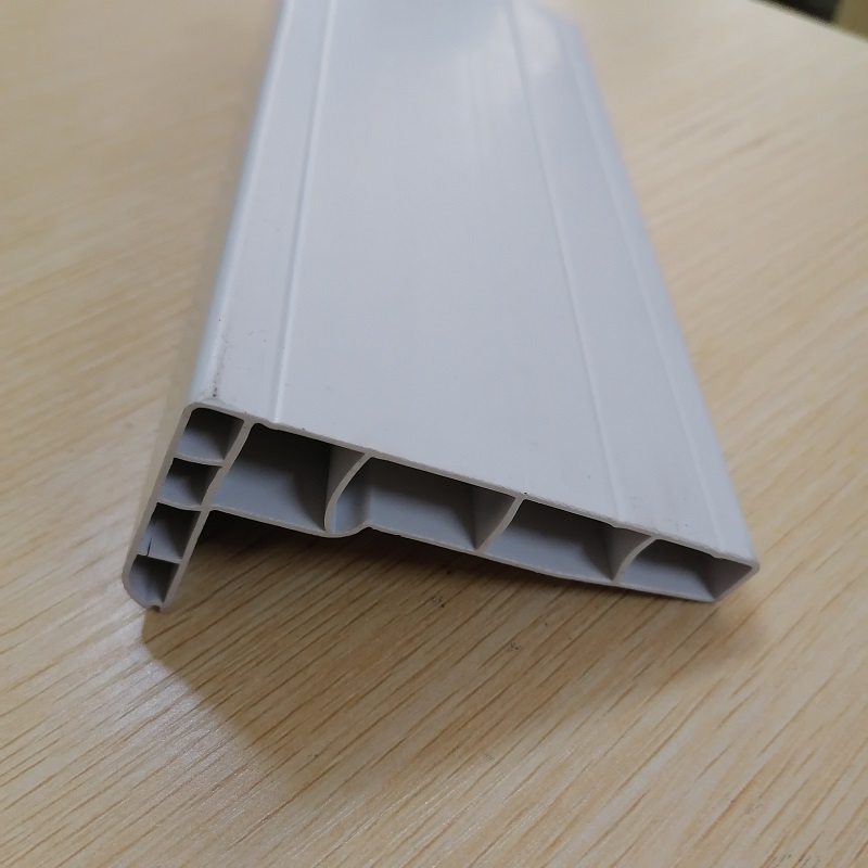 換気システム用のPVCベントプロファイルプラスチック中空セクションカスタムPVCプロファイル