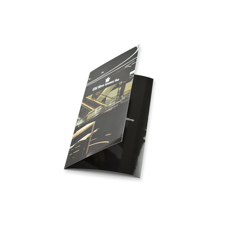 三つ折りチラシ