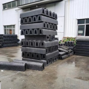 DタイプDD / DO / DC /スクエアドックゴムフェンダー船押出しフェンダーバンパー