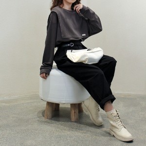 ルーズフィッティングデザインのミニマリスト丸襟スタイルステッチスリーブスタイルカジュアルソリッドコットンとリネン特大カスタム12621スウェットシャツ