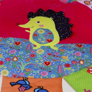 ポリゴンベビープレイマット-ハリネズミ