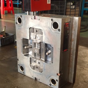カスタマイズされたプラスチック射出成形金型とダイ射出成形金型自動射出abs金型成形