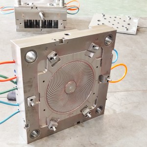 中国工場高品質のカスタマイズされたプラスチック射出成形金型