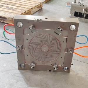 中国工場高品質のカスタマイズされたプラスチック射出成形金型