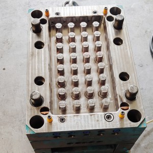 中国OEM生産エンジンスペアカスタム高品質成形部品プラスチック金型