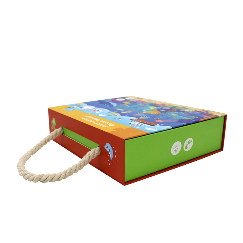 ハンドルが付いている卸売の注文のロゴのリサイクルおもちゃのパズルの段ボールの磁気フラップギフト包装箱