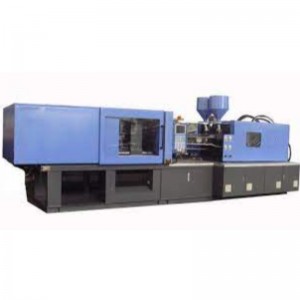 二重色の射出金型