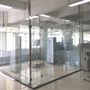 LT-WY30スプレーテスト室